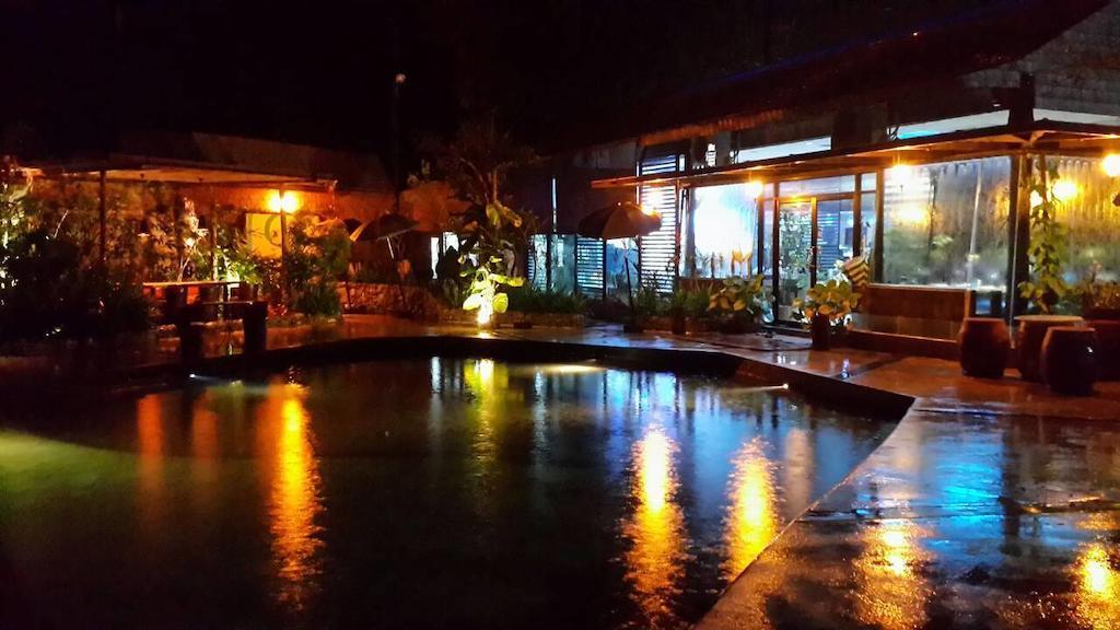 The Vareeya Resort Ban Pa Khlok Esterno foto
